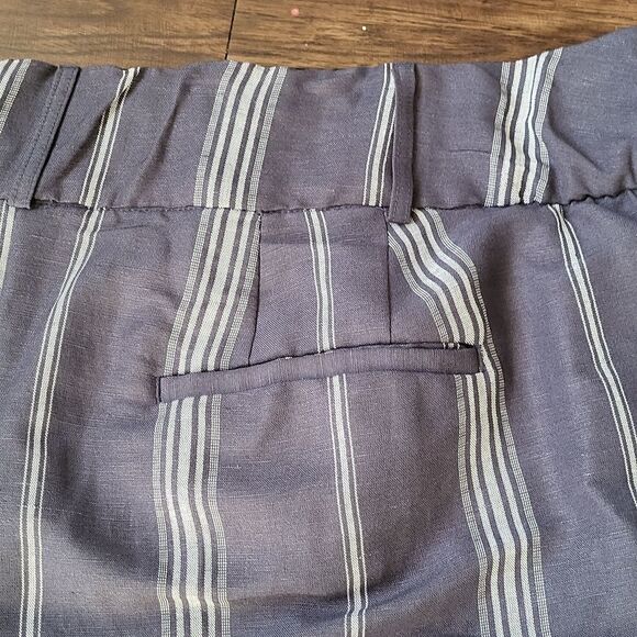 Striped Navy Wide-Leg Pants - Picture 2 of 4